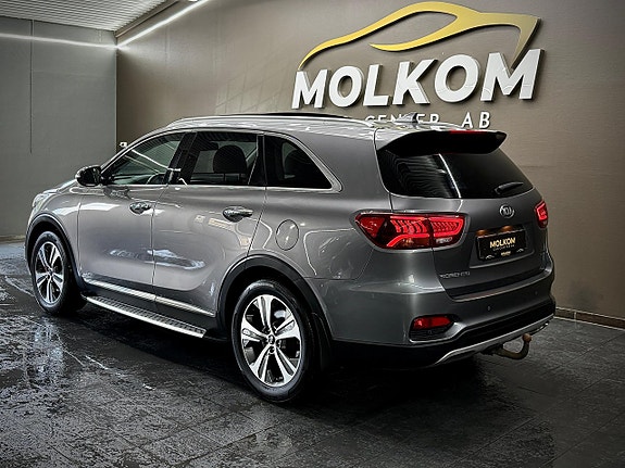 Kia Sorento 6 of 29