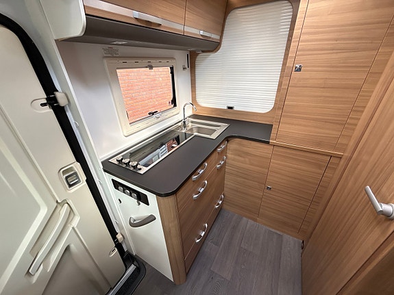 Adria Matrix 590 ST 6 of 10