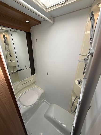 Adria Matrix 590 ST 8 of 10
