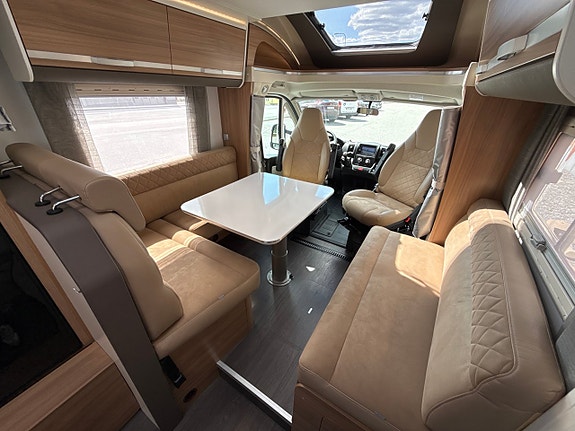 Adria Matrix 590 ST 3 of 10