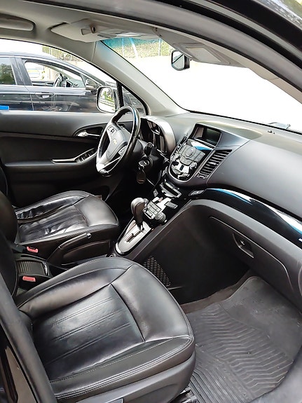 Chevrolet Orlando 3 of 5