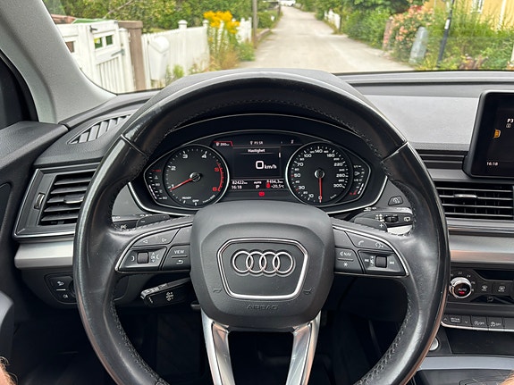 Audi Q5 7 of 14