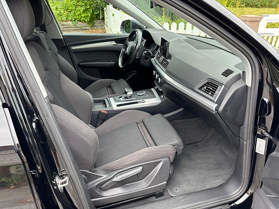 Audi Q5 9 of 14