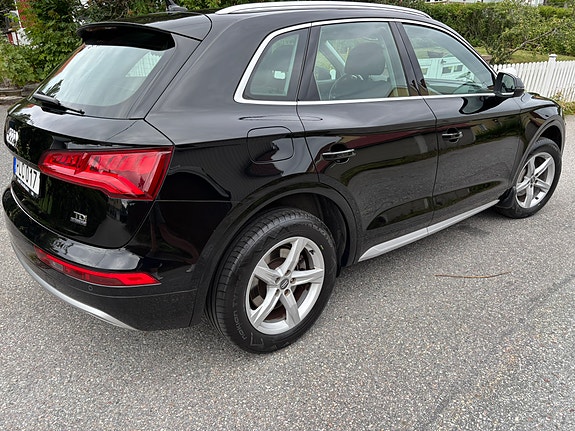 Audi Q5 4 of 5