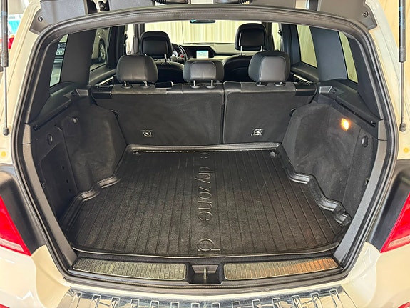 Mercedes-Benz GLK220 29 of 30