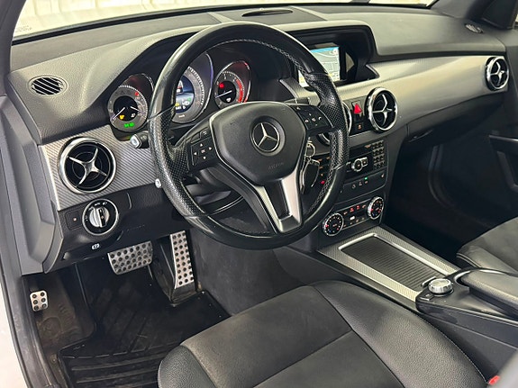 Mercedes-Benz GLK220 7 of 30