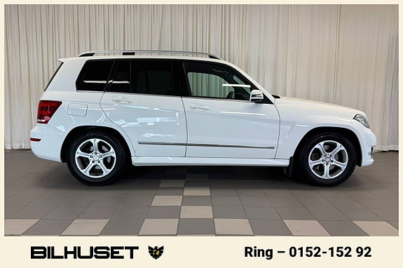 Mercedes-Benz GLK220 2 of 5