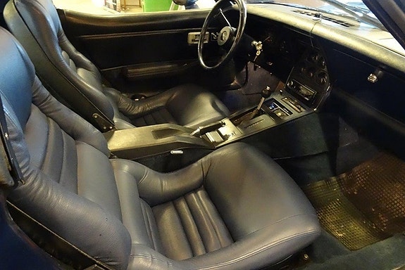 Chevrolet Corvette 10 of 10