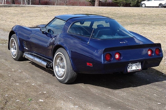 Chevrolet Corvette 5 of 5