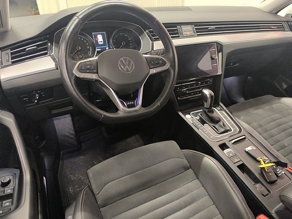 Volkswagen Passat 7 of 10