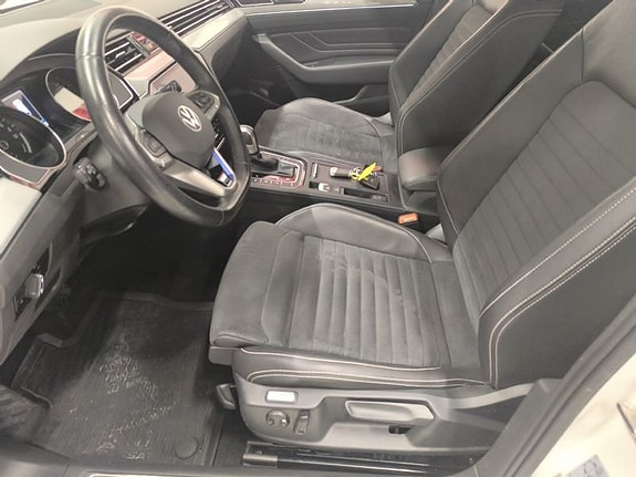 Volkswagen Passat 6 of 10