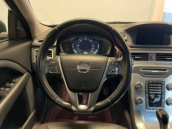 Volvo V70 7 of 18