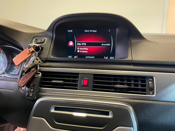 Volvo V70 13 of 18