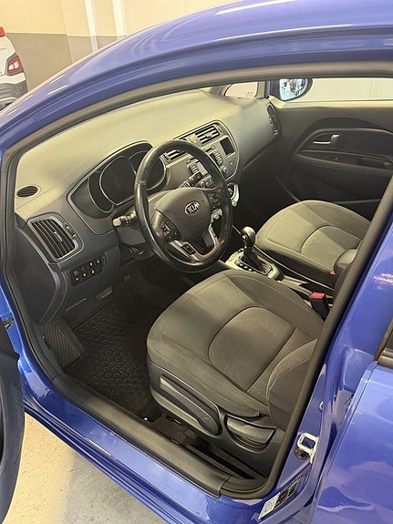 Kia Rio 11 of 21