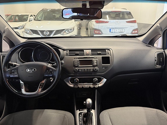 Kia Rio 10 of 21