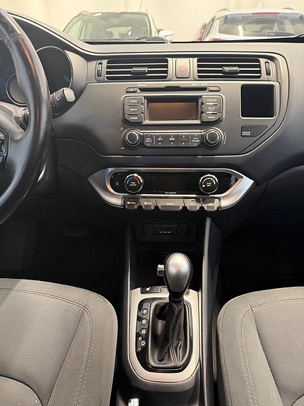 Kia Rio 13 of 21
