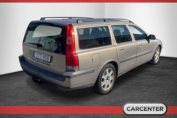 Volvo V70 5 of 7