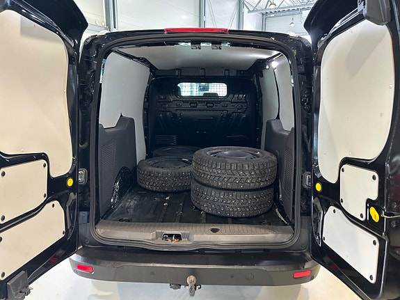 Ford Transit Connect 5 of 5