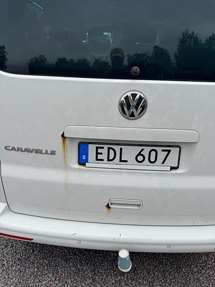 Volkswagen Caravelle 4 of 5