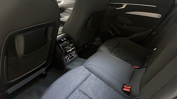 Audi A6 12 of 13