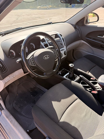 Kia Ceed 5 of 7