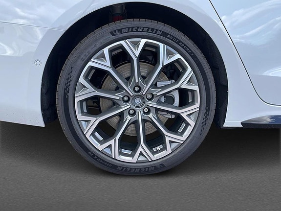 Audi A6 8 of 13