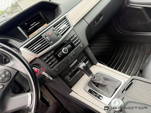 Mercedes-Benz E250 14 of 15