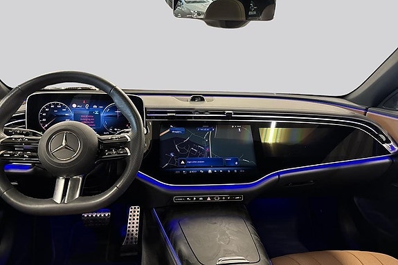 Mercedes-Benz E300 de 8 of 21