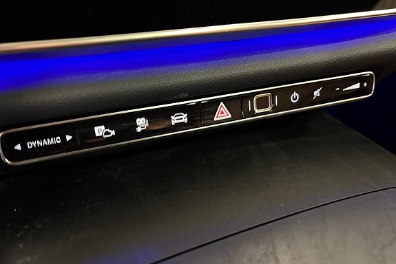 Mercedes-Benz E300 de 14 of 21