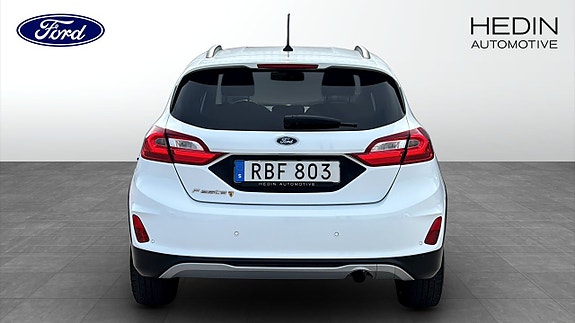 Ford Fiesta 7 of 9