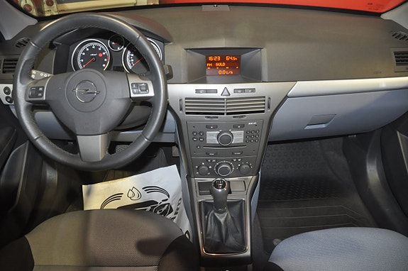 Opel Astra 5 of 18