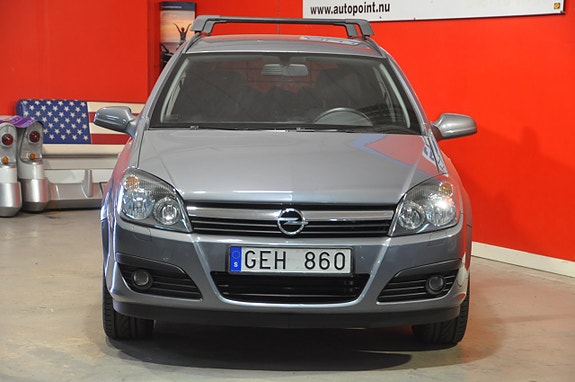 Opel Astra 2 of 18