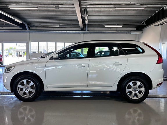 Volvo XC60 5 of 11