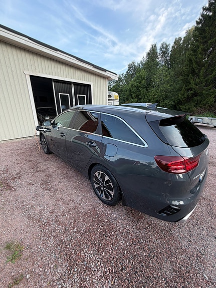 Kia Ceed 3 of 5