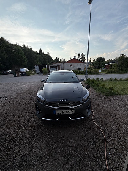 Kia Ceed 2 of 5