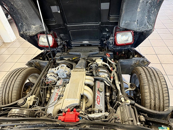 Chevrolet Corvette 16 of 16