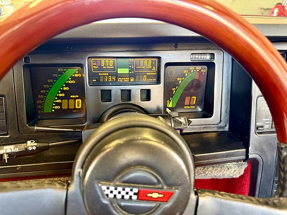 Chevrolet Corvette 15 of 16