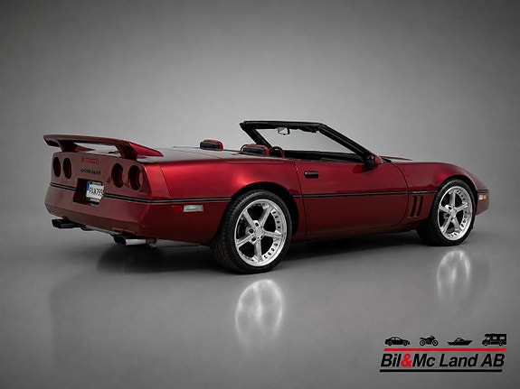Chevrolet Corvette 9 of 16