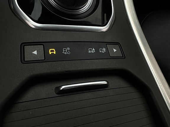 Land Rover Range Rover Evoque 24 of 30