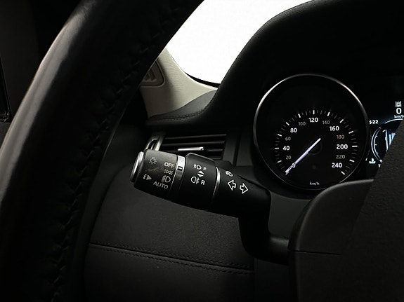 Land Rover Range Rover Evoque 16 of 30