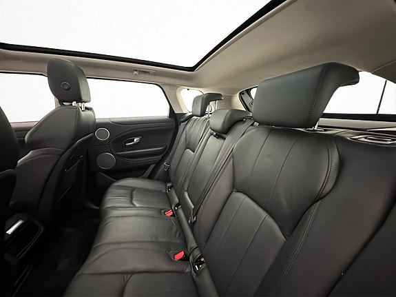 Land Rover Range Rover Evoque 27 of 30