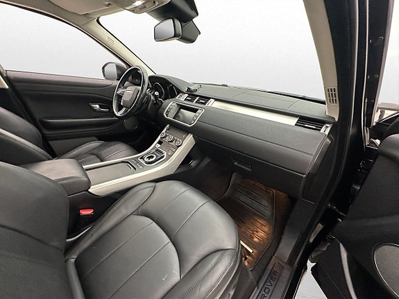 Land Rover Range Rover Evoque 26 of 30