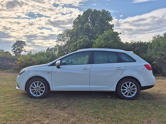 Seat Ibiza 2 of 5