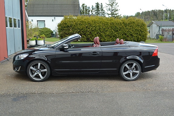 Volvo C70 4 of 5