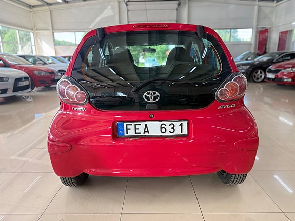 Toyota Aygo 5 of 9