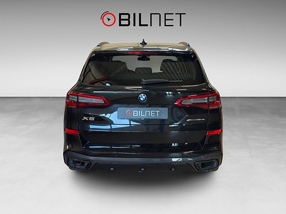 BMW X5 4 of 5