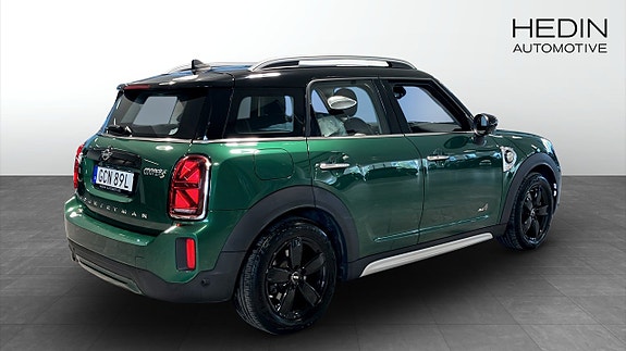 MINI Countryman Cooper SE 2 of 5