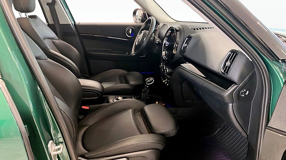 MINI Countryman Cooper SE 3 of 5