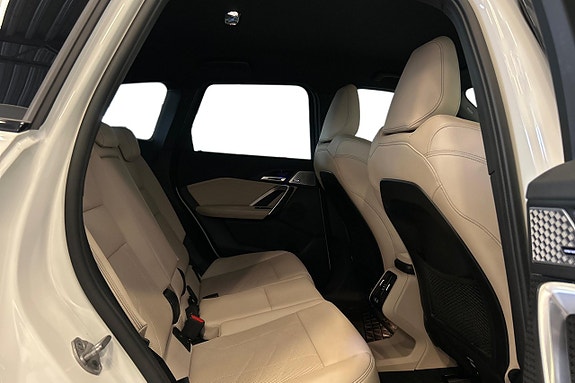 BMW iX1 20 of 24