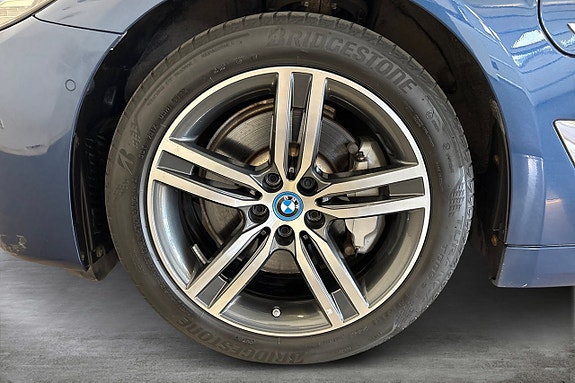 BMW 530e 5 of 5